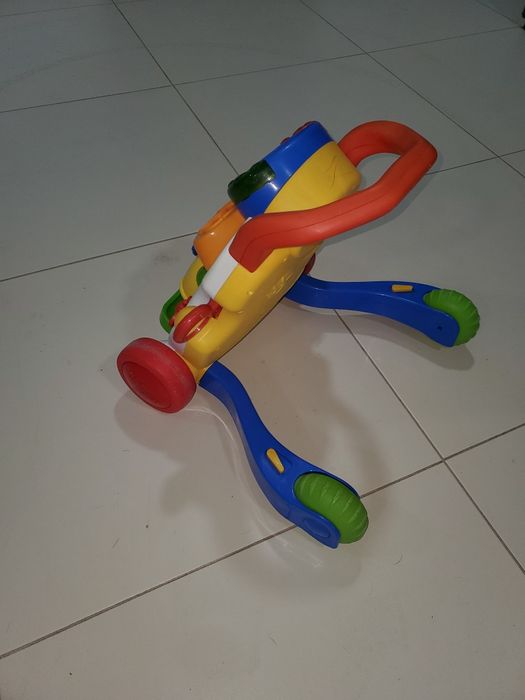 Andarilho bebé da chico