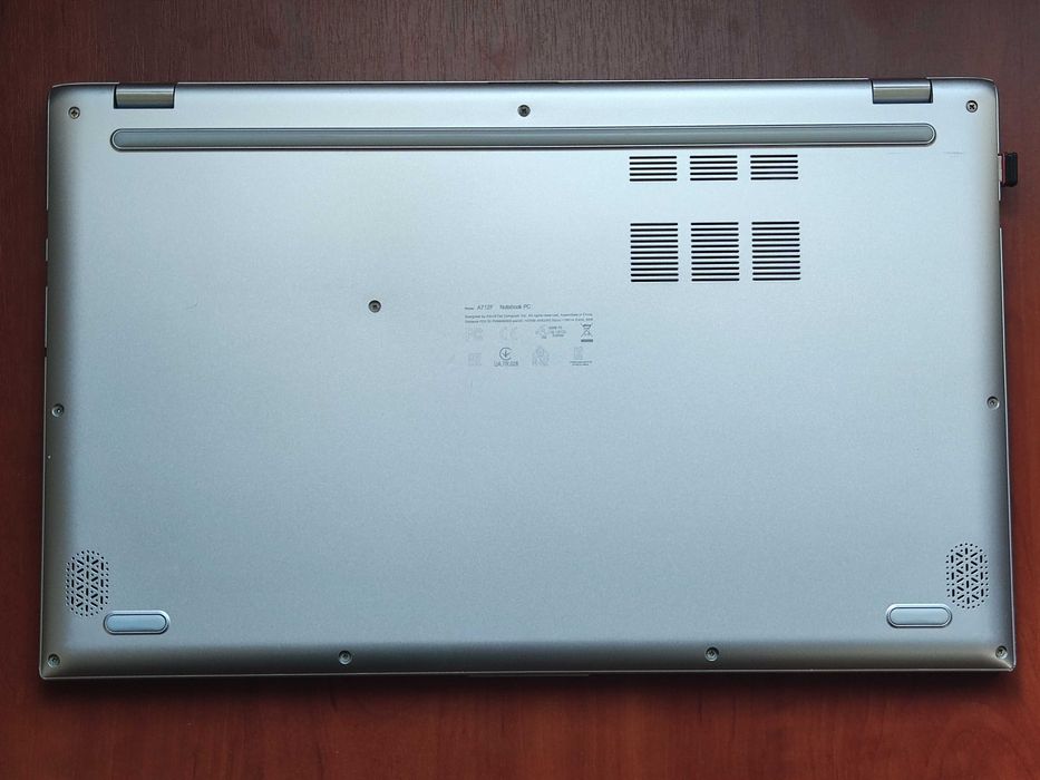 Ноутбук ASUS Vivobook 17.3" FHD, Intel Core i5-8265U, 12 gb RAM, MX110