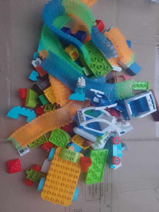Огромный мега-лот детских игрушек: LEGO Duplo, Супергерои, Машинки, Животные