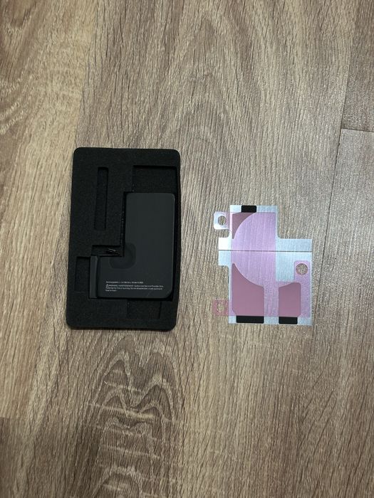 Акумлятор iPhone 13 Pro