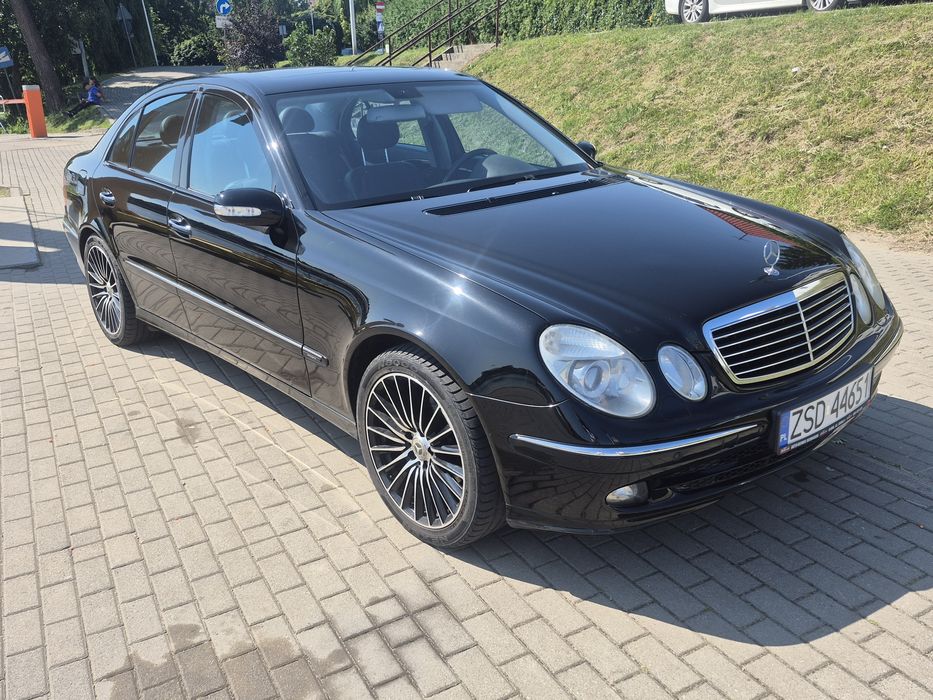 Mercedes E  W211  2.6.B super stan niski przebieg