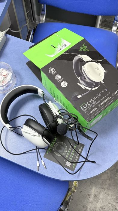 Наушники Razer BleckShark V 2 X White Edition