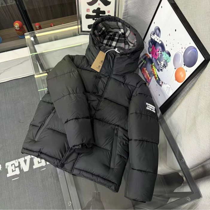 Пуховик Burberry вже в Україні!