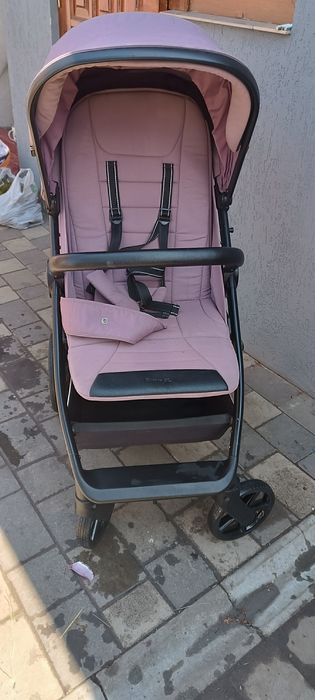 Прогулянкова коляска carrello SL