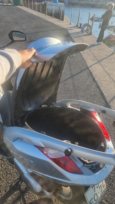 Peugeot satélis 500