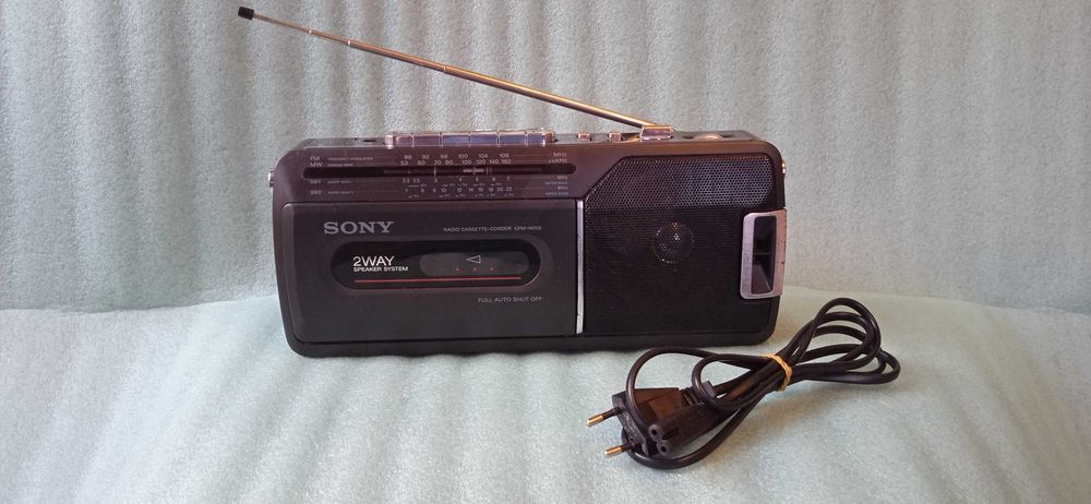 Radiomagnetofon SONY CFM-140SII