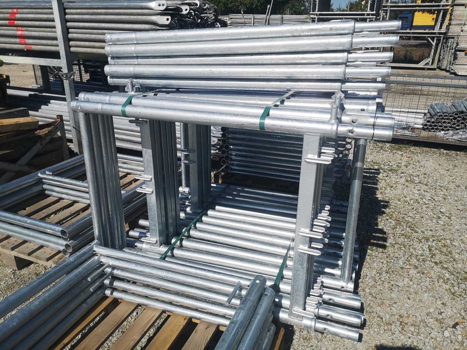 Nowe stalowe rusztowanie Plettac 8x12=100m2 elewacyjne, podesty 3m