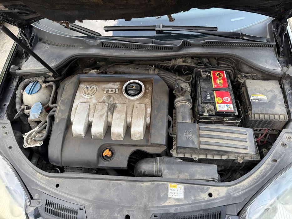 silnik kompletny 1.9tdi  VW GOLF V  2003r 1.9tdi BKC
