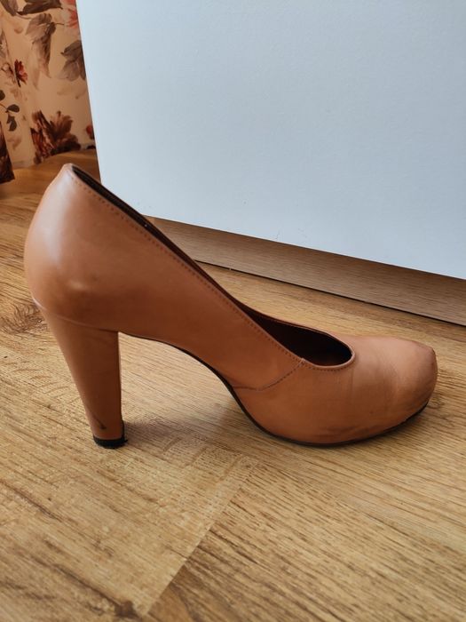 Buty Ryłko skóra naturalna 38,5 nude beżowe