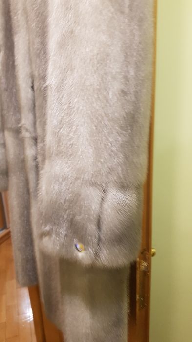 Норкова шуба сірого коліру