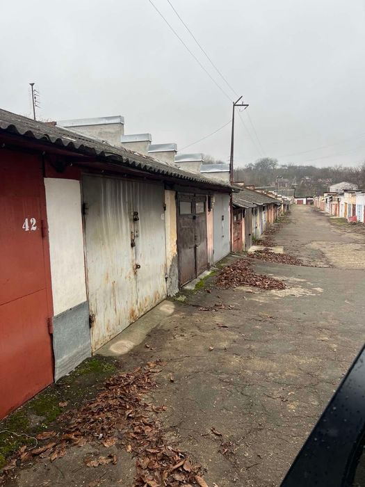 Гараж цегляний 18кв.м