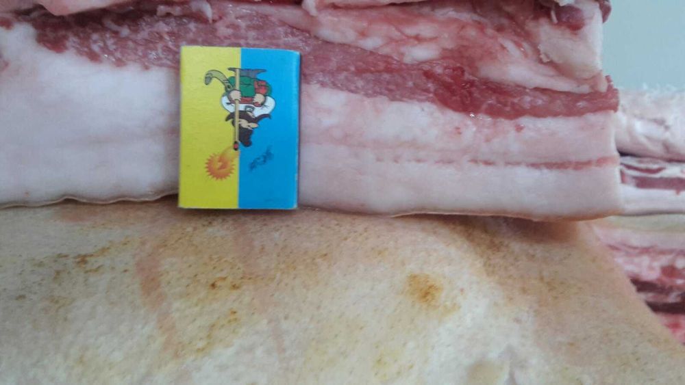 Продаємо сало свіже і солоне. Товсте з прожилкою