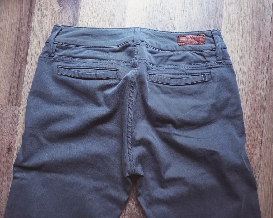 Spodnie Tommy Hilfiger XS