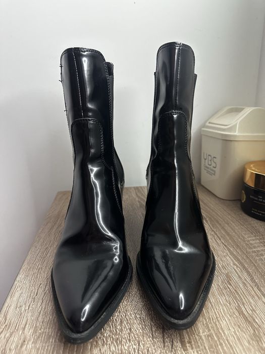 Продам чоботи(козакі) 40 р zara