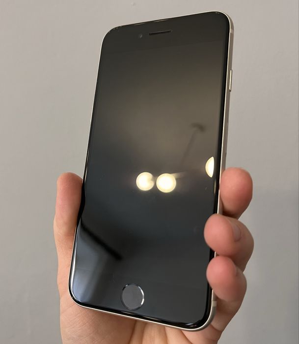 Sprzedam Iphone SE 2022
