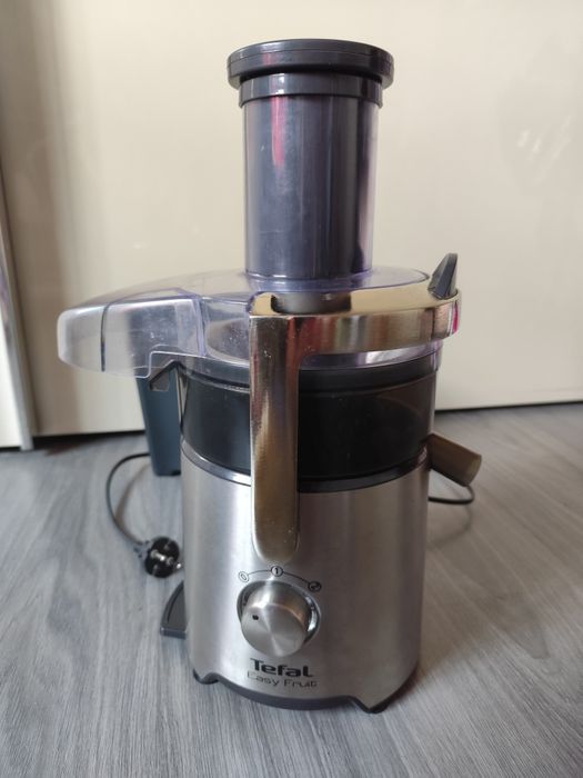 Соковижималуа Tefal ZE610D