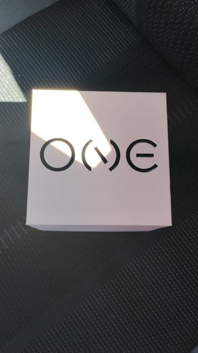 Relógio One novo com pulseiras