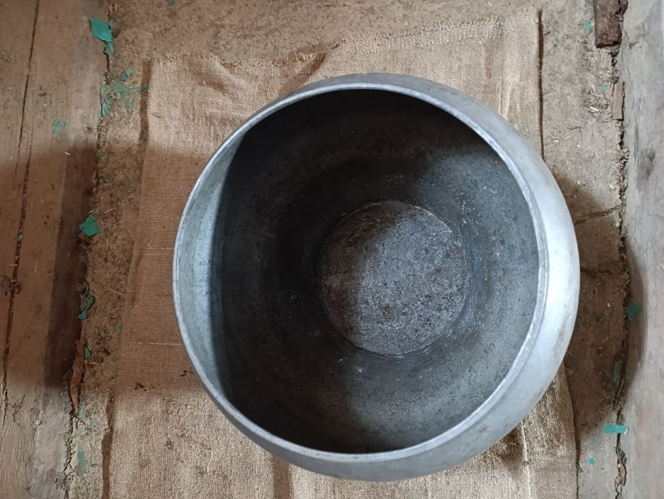 Продам чавуны, баняки, казаны разных размеров .