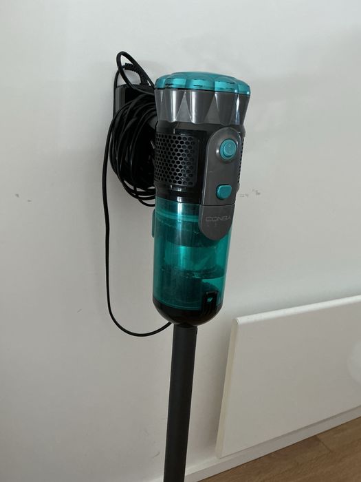Aspirador de pó da Cecotec Conga com fio em otimo estado de conservação e funcionando corretamente