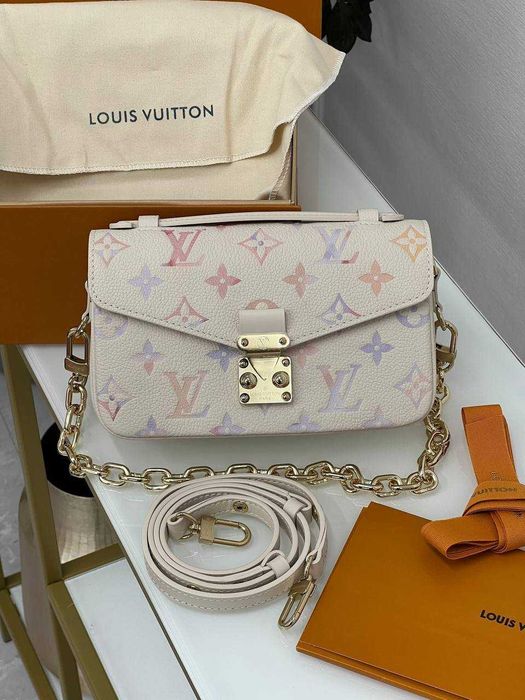 Сумочка Louis Vuitton Metis, Оригінал