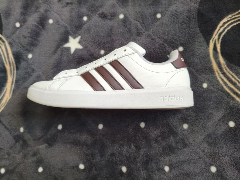 кросівки adidas 41