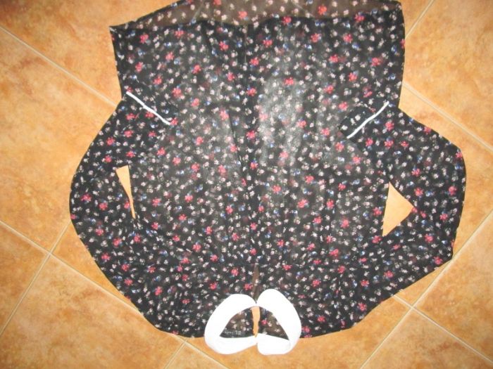 Casaco e blusas tamanho 12 anos ou tamanho S/M