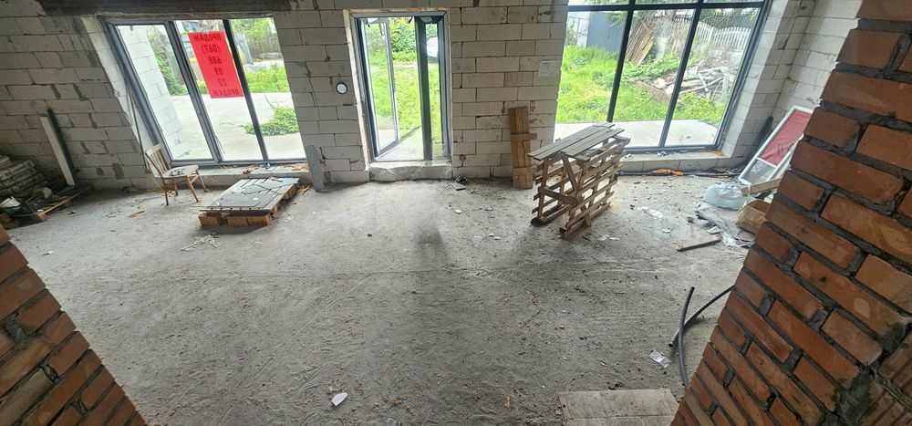 Будинок біля Дніпра. Оболонь