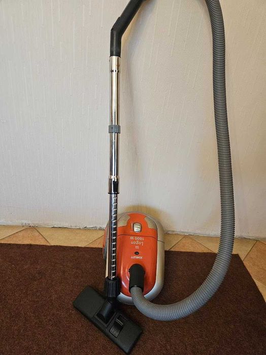 Продам пилосос SKARLETT 1600w в гарному стані