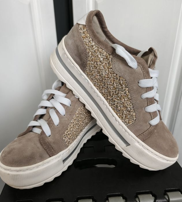 Жіночі кросівки моделі Gabor Comfort 86.492.84 у кольорі natur/silber/