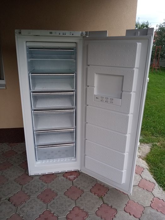 Bocsh морозильна камера No Frost 70 см ширини б.у