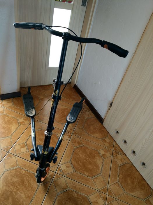 Sprzedam hulajnogę trójkołową Fliker