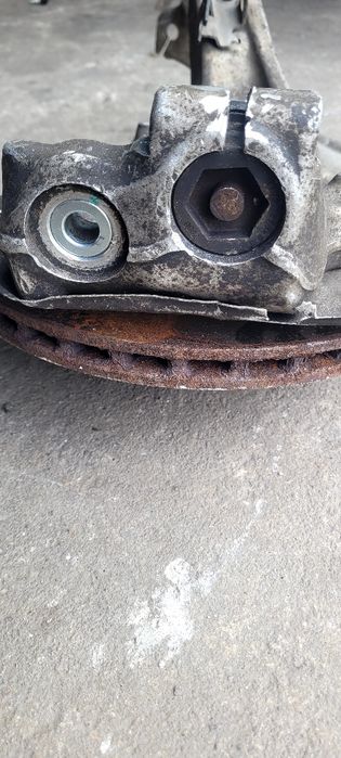 Manga de eixo frente esquerda Audi A4 B8