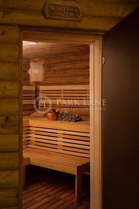 Продаж готельно-ресторанного комплексу "Веселий заєць"Пірново" Київ