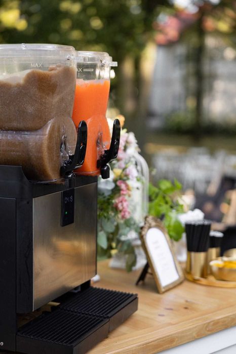 FROZEN DRINKS, mrożone drinki w formie slashy, NOWOŚĆ W Polsce. Absolutny hit atrakcji, barman, bar na wesele