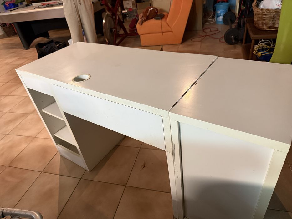 Conjunto secretária + bloco de gavetas IKEA MICKE, branco/laranja