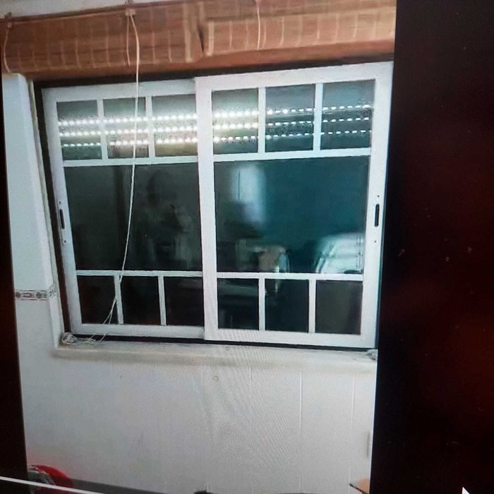 portas e janelas usadas em alumínio, brancas, com vidro duplo, completas, como novas