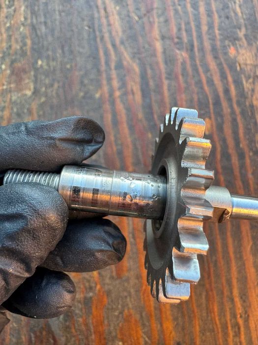 kpl docisk pokrywa programator pompa wody mocow honda crf 250 r 04-09