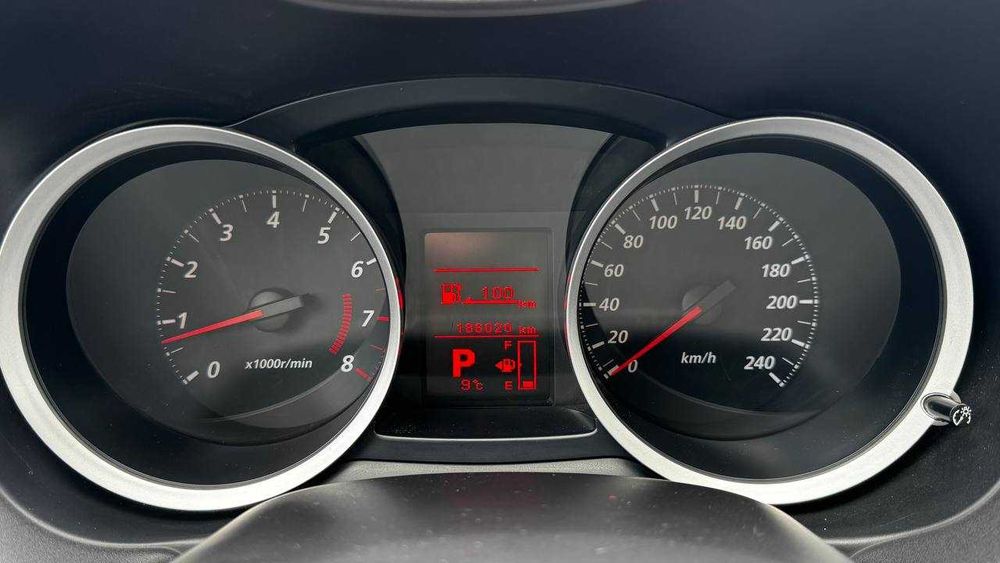 Mitsubishi Lancer 2011 Автомат 2011 газ бензин