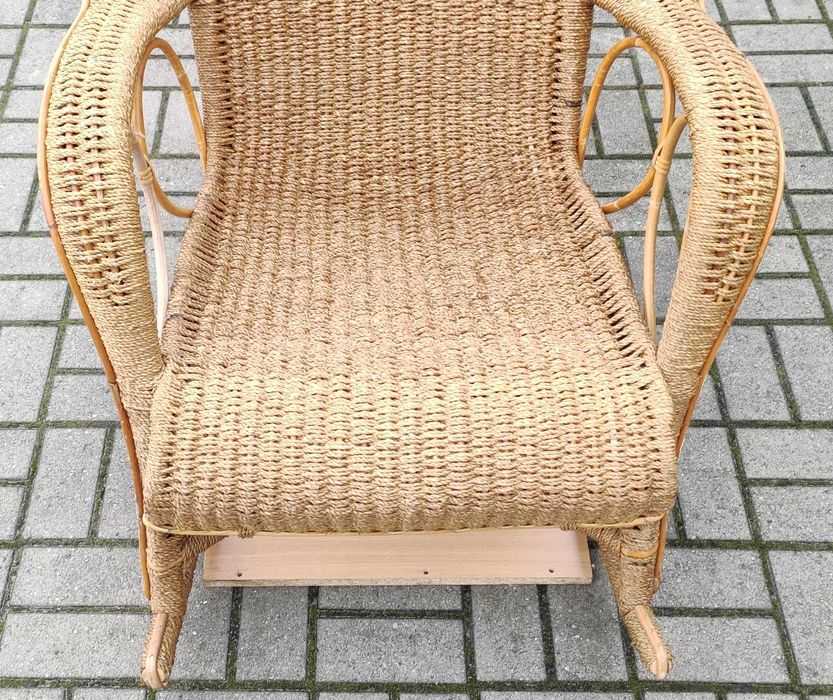 Fotel wiklina, rattan, duży, bujany