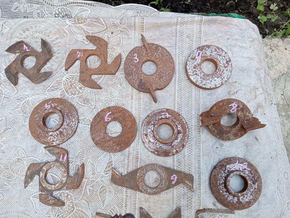 Фрезы для деревообрабатывающего станка, круглые пилы,