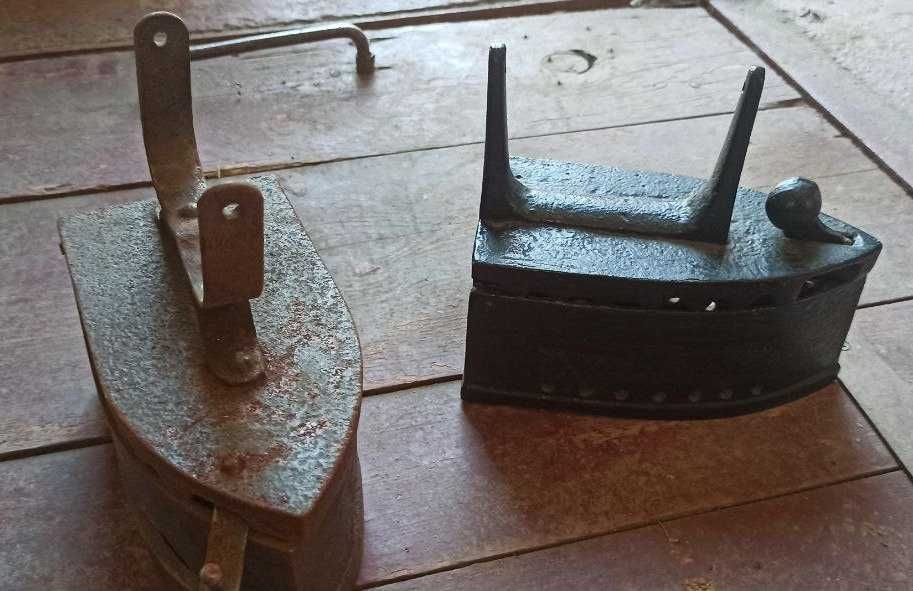 Старинный Утюг на дровах углях ретро утюг Царский