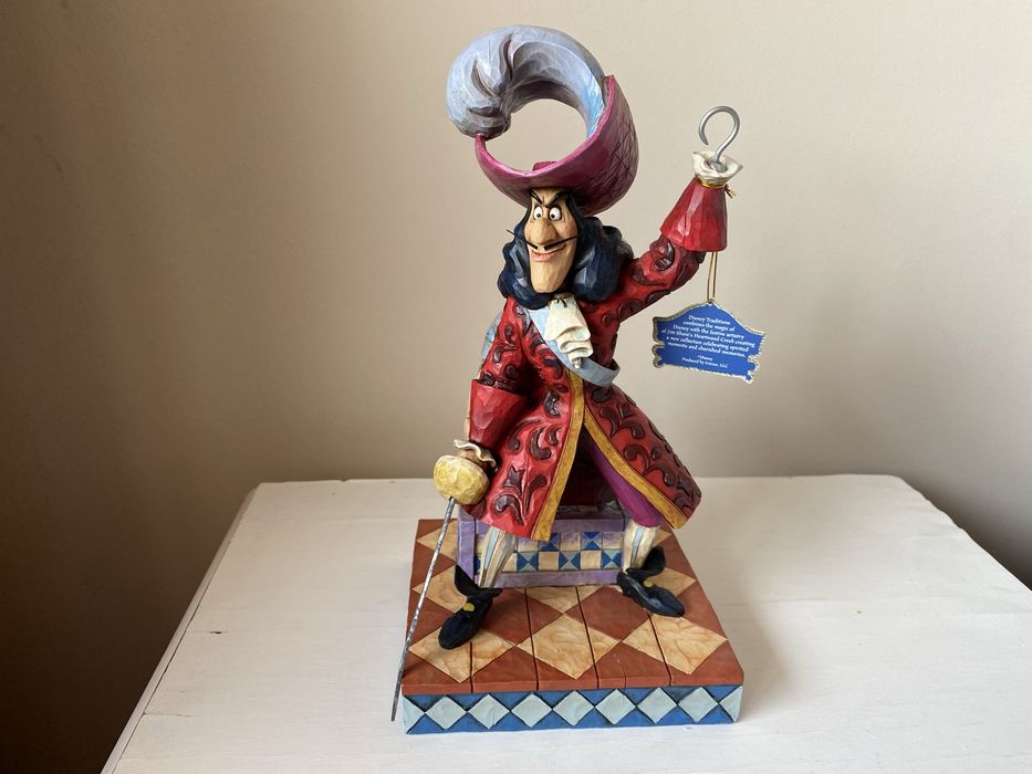 Capitão Gancho e Barrica da Disney, em madeira, original certificado