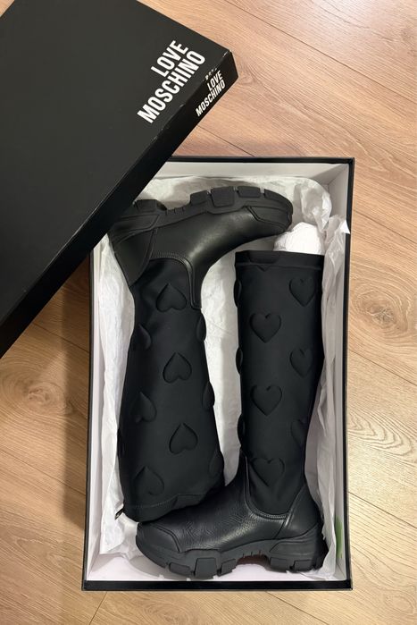 Чоботи Love Moschino