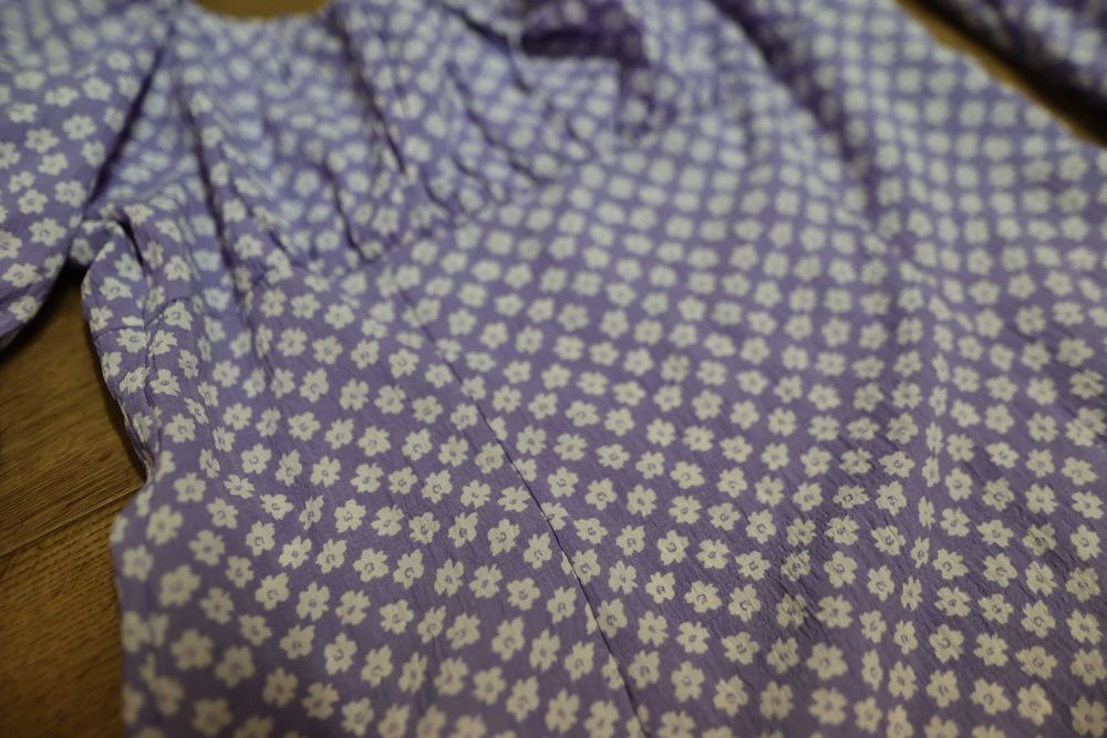 Fioletowa sukienka kwiaty bufki H&M L/XL