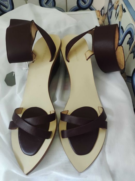 Sandálias Zara novas