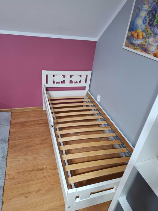 Sprzedam łóżko dziecięce Ikea 70x160