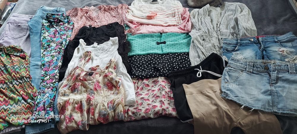 Продам пакет речей на дівчину