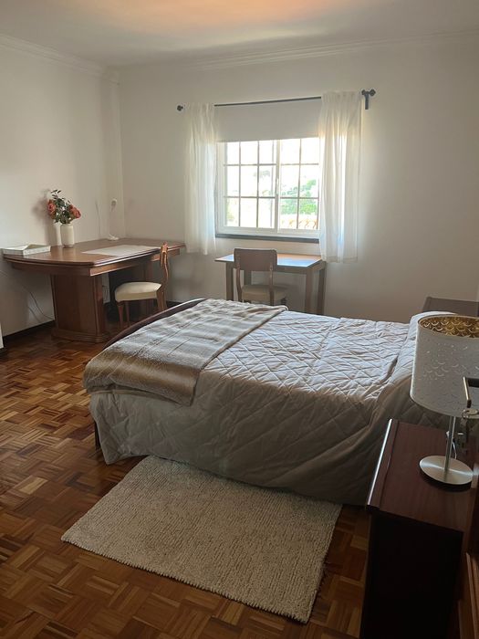 Quarto para arrendar