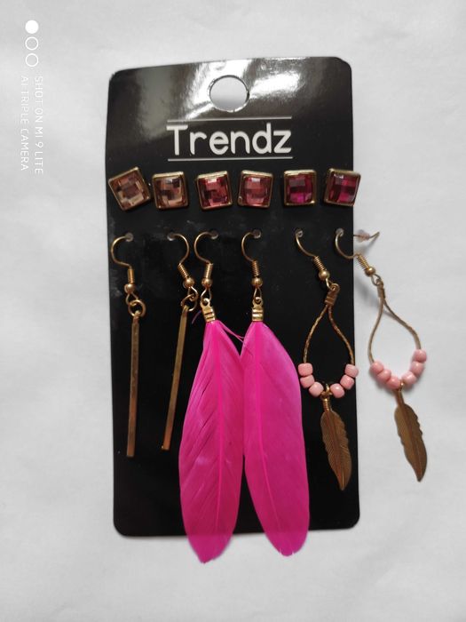 Kolczyki wiszące długie wkrętki pióra Trendz Nowe
