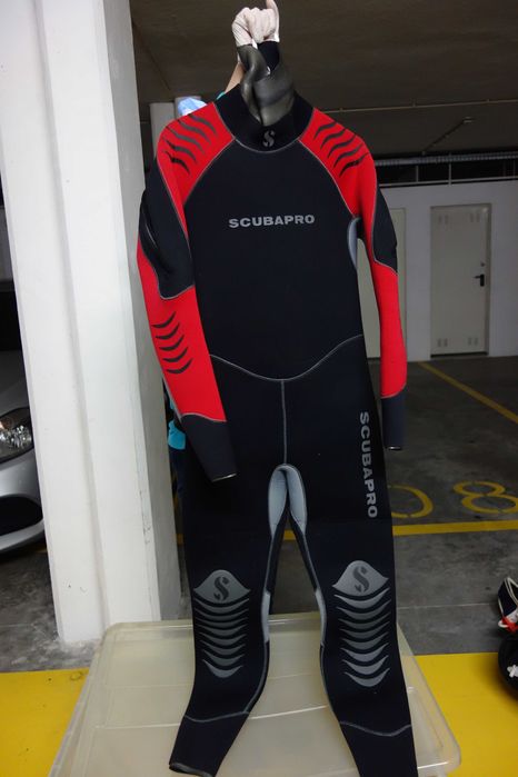 Material mergulho reguladores fatos botas etc